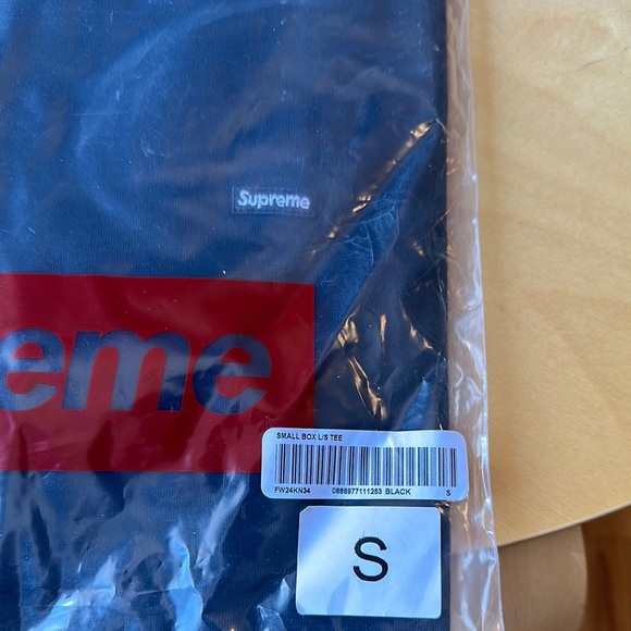 Supreme Black small box long sleeve tee - Picture 3 of 3